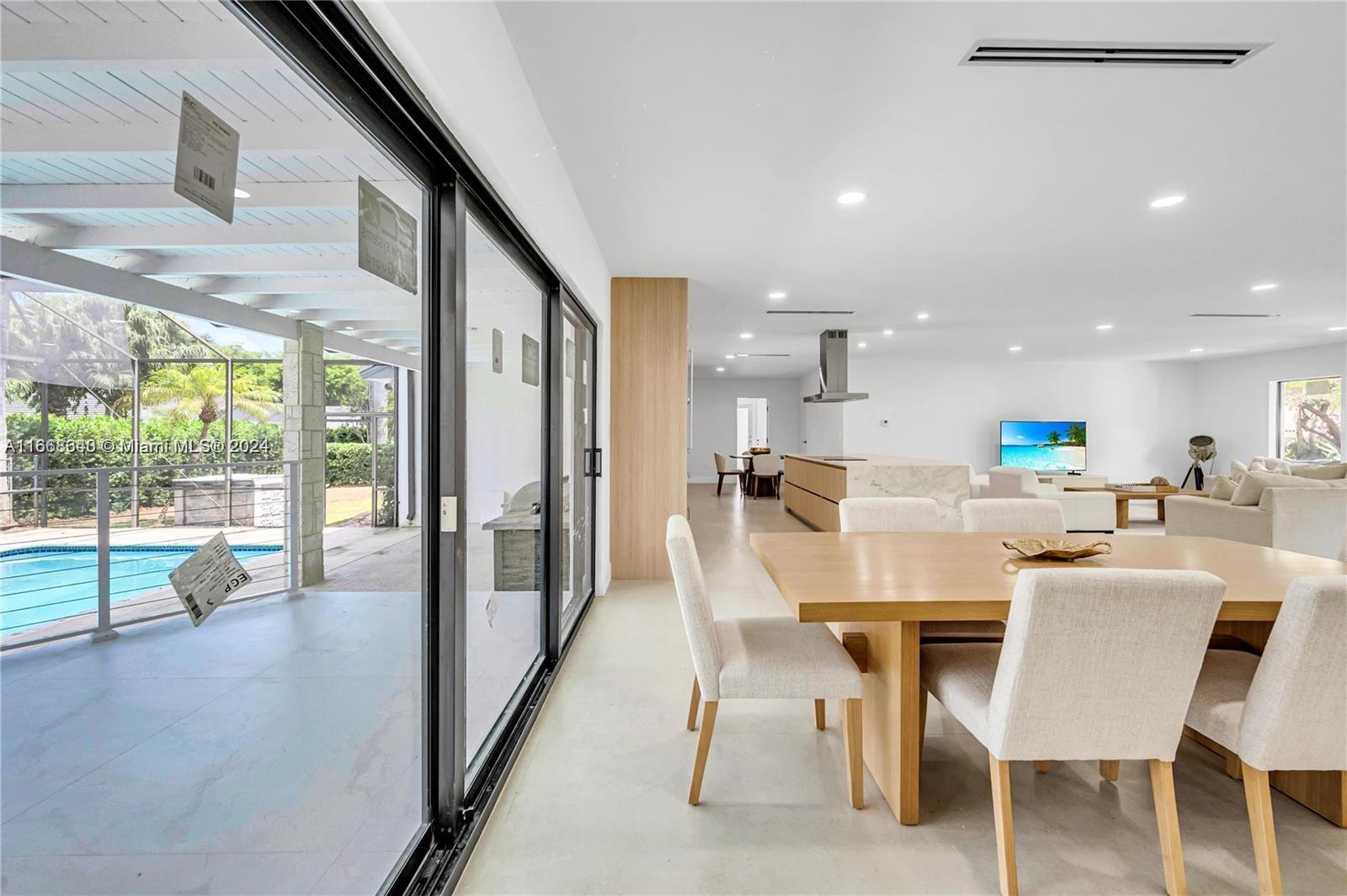 CUTLER BAY ESTATES - Residential Lease