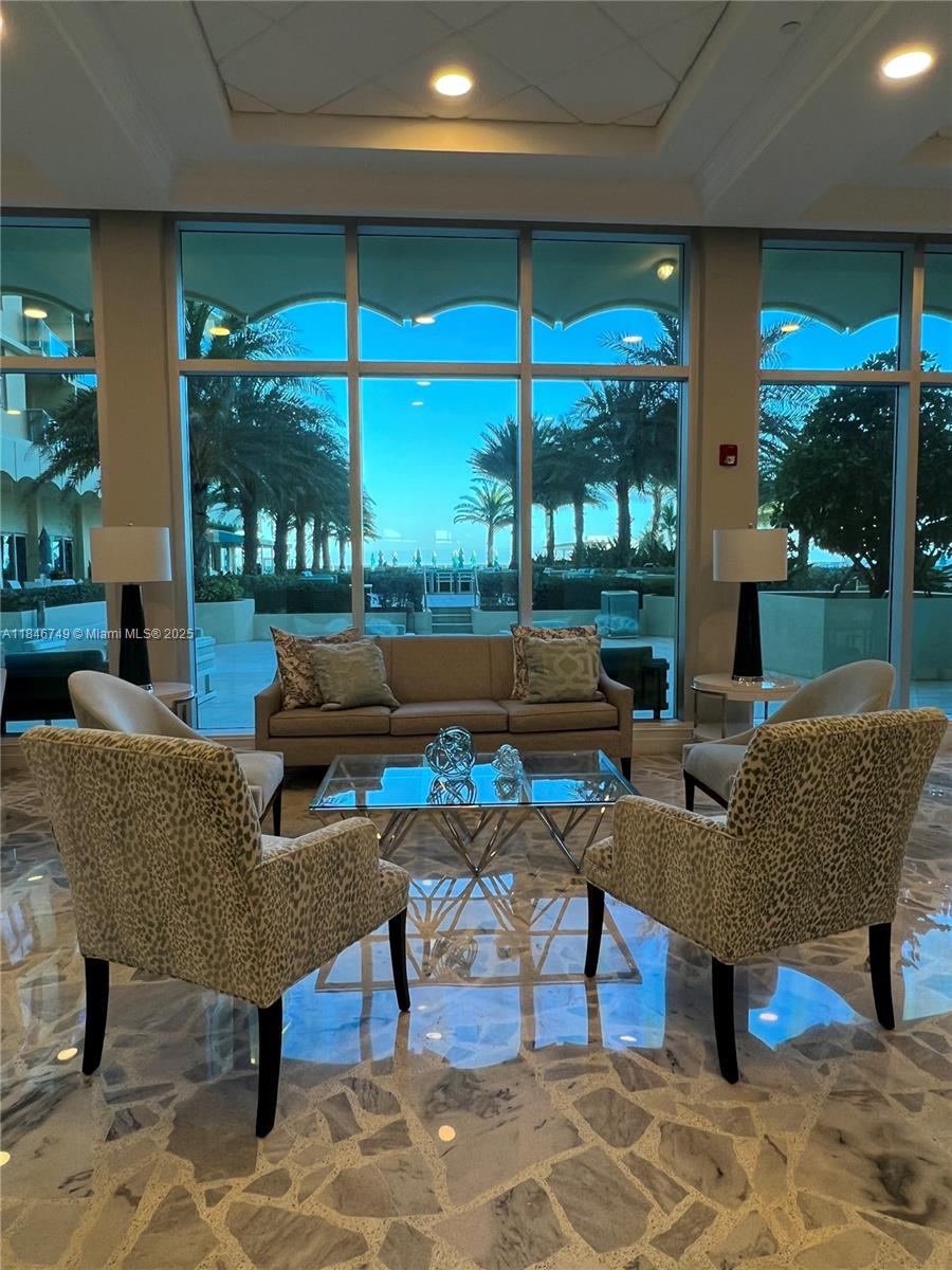 2501 S Ocean Drive. ***