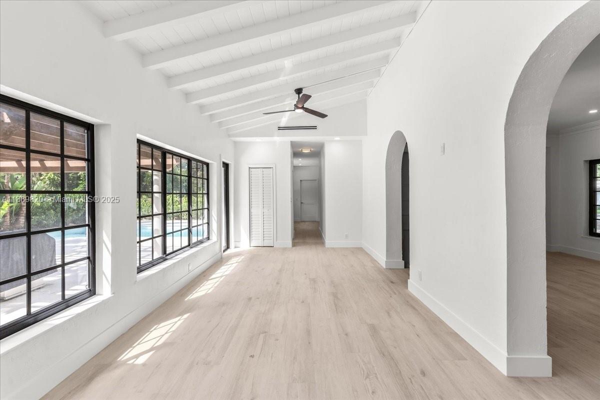 View photos, virtual tours, details... 1426 Robbia Ave