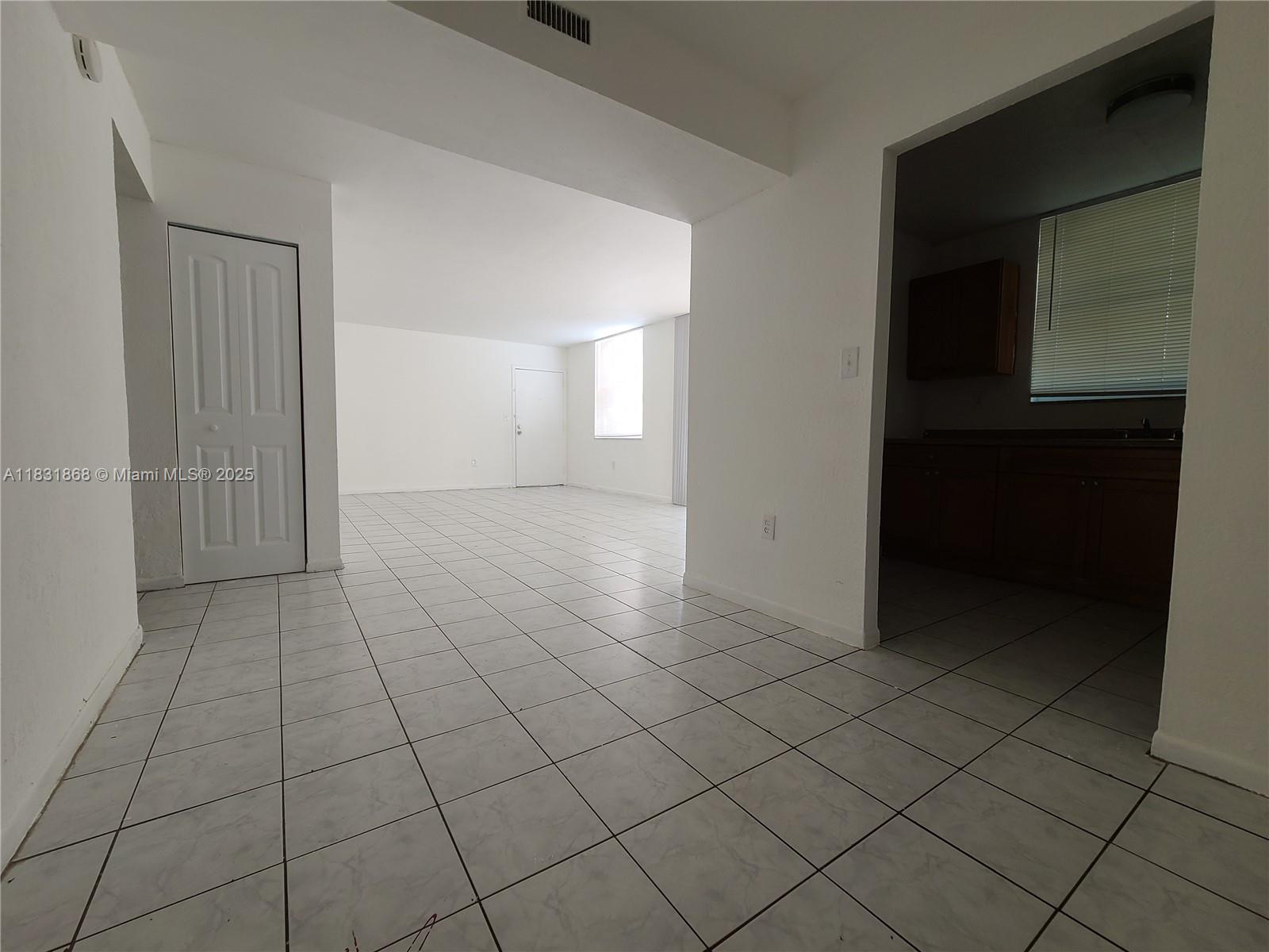 TREE GARDEN CONDO - Residential