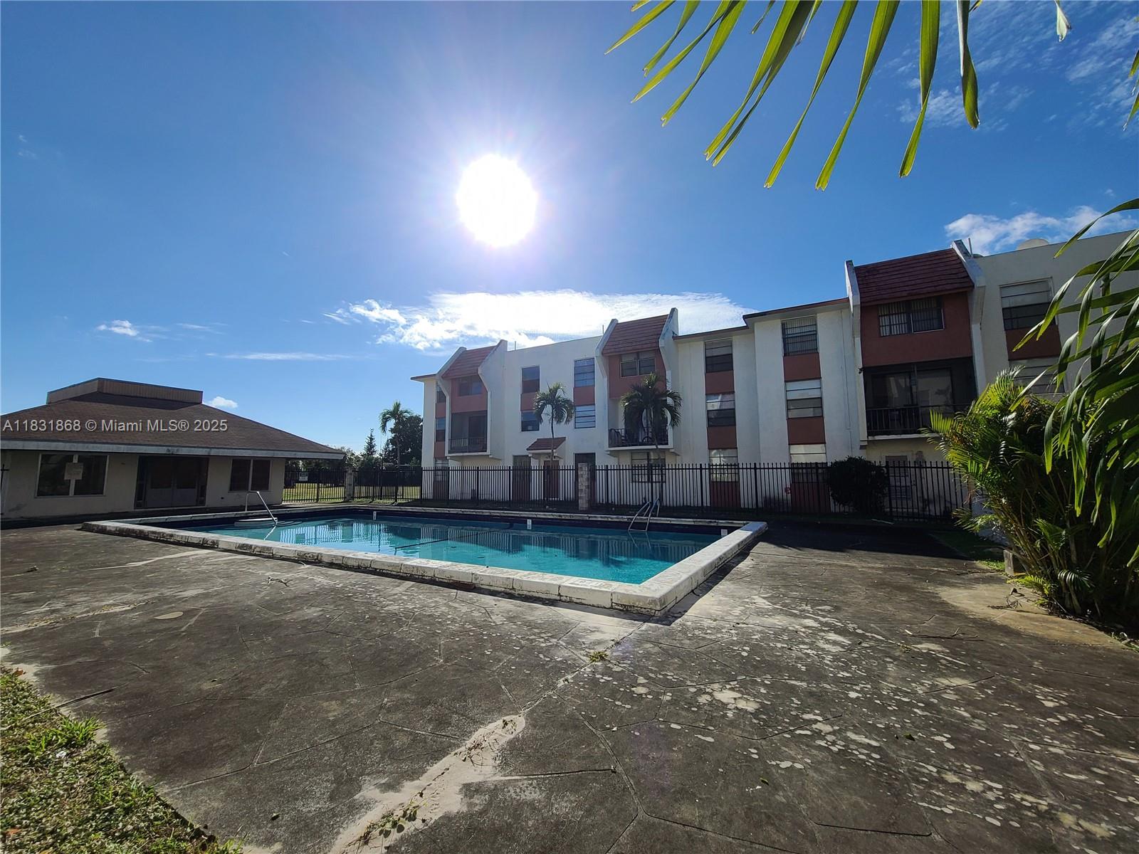 TREE GARDEN CONDO - Residential