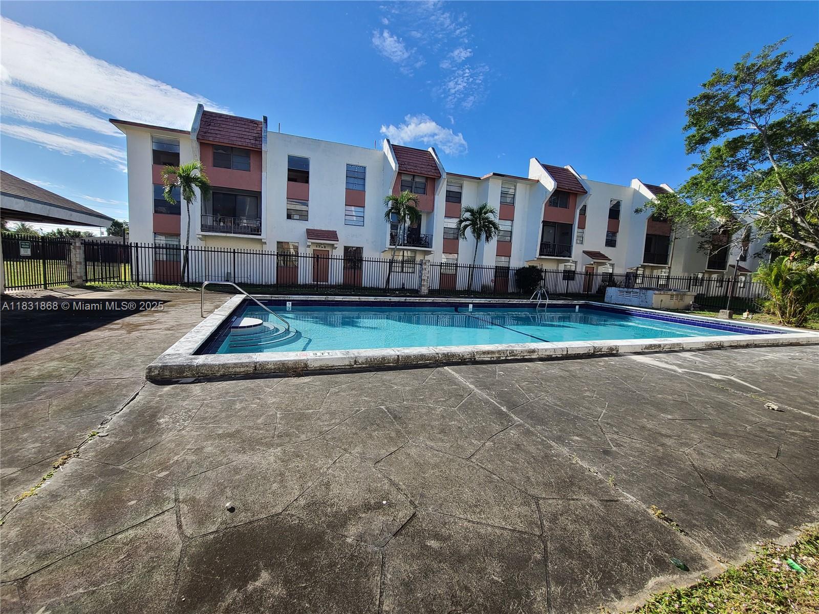 TREE GARDEN CONDO - Residential