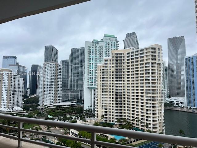 Rental Property at 808 Brickell Key Dr 1807, Miami, Broward County, Florida - Bedrooms: 1 
Bathrooms: 2  - $3,400 MO.