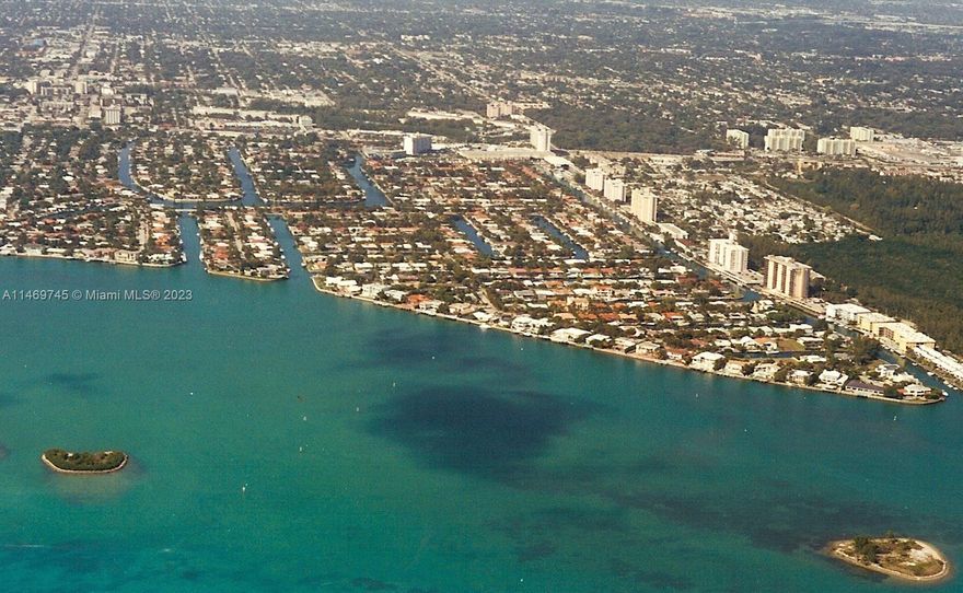 Prime Location to build Your new waterfront Home !!
Direct Ocean Access From a Deep Water Canal,
No Fixed Bridges to Bay.