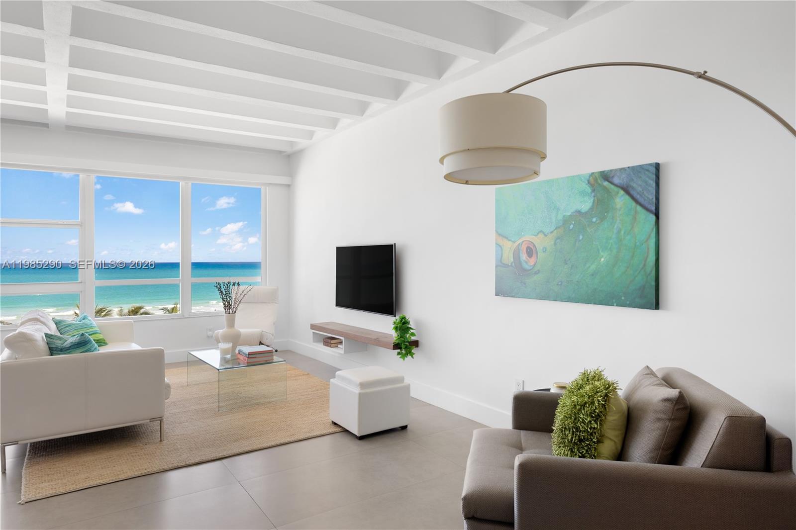 THE EXECUTIVE CONDO - Residential Lease