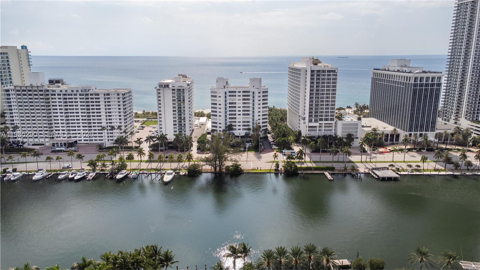 THE EXECUTIVE CONDO - Residential Lease