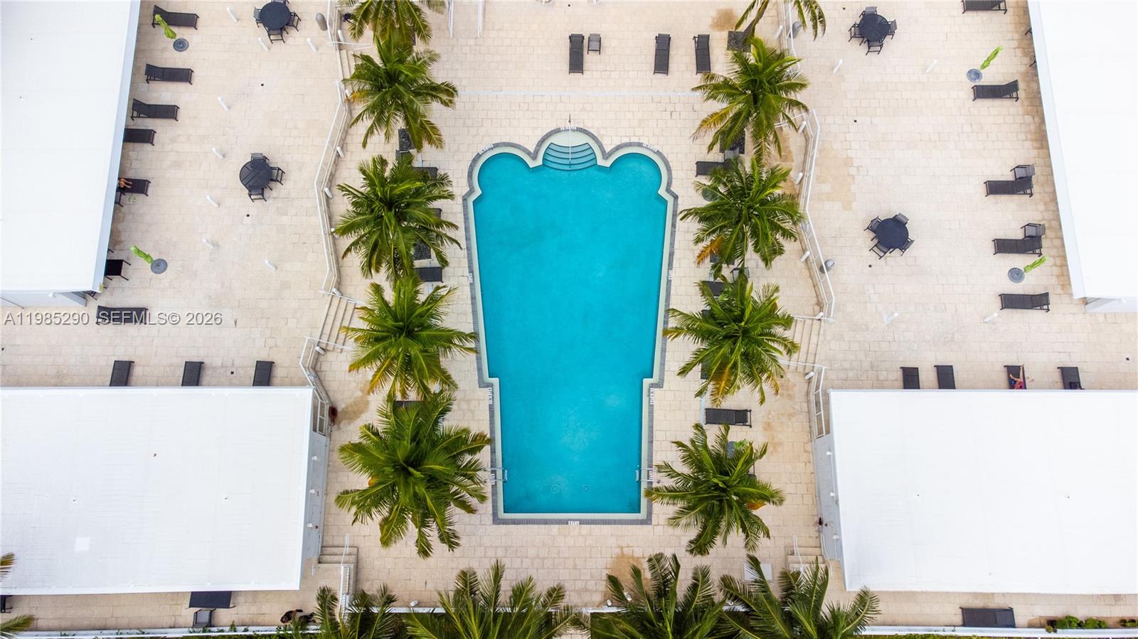 THE EXECUTIVE CONDO - Residential Lease