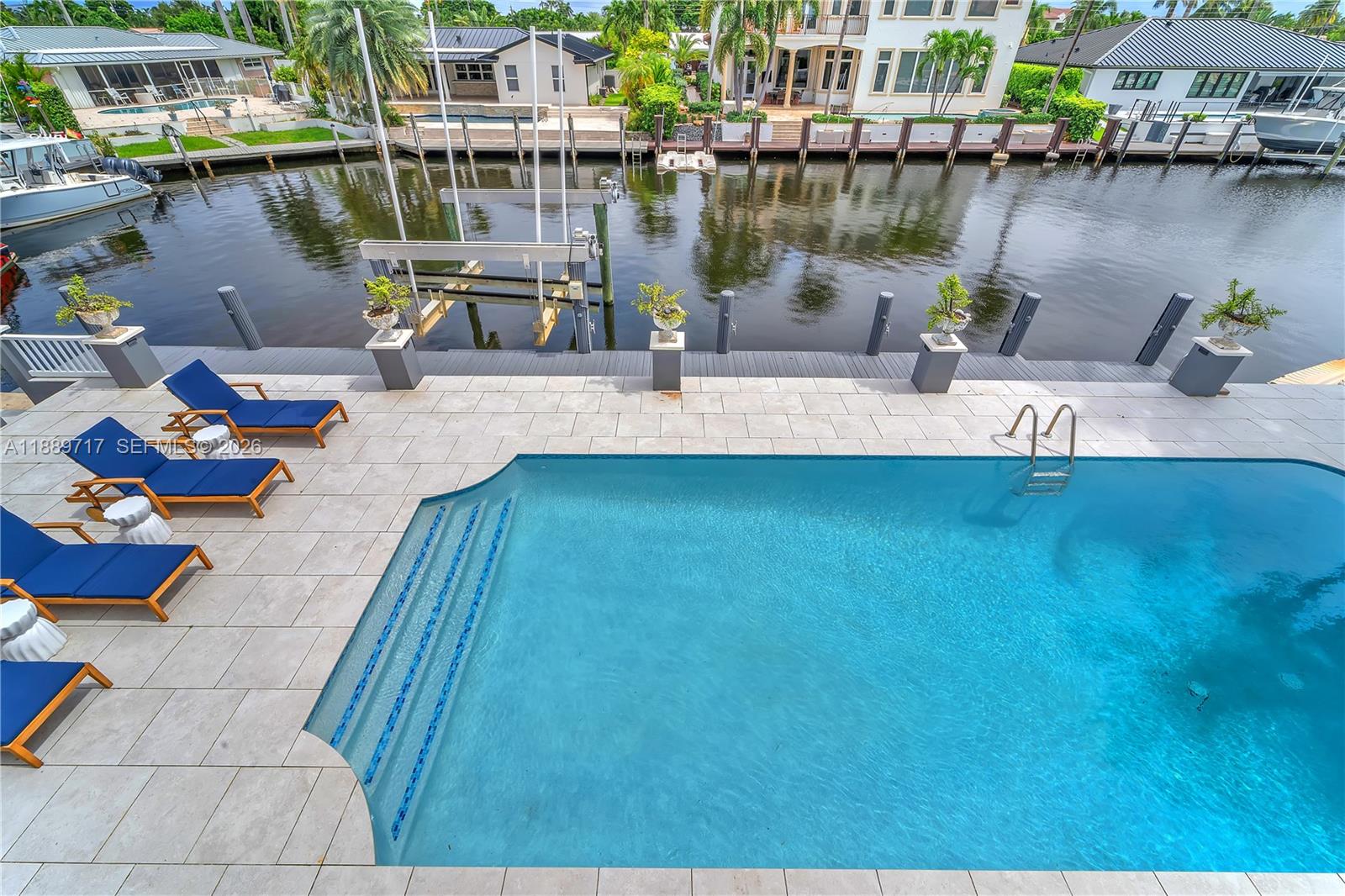 VENETIAN ISLES 3RD SEC - Residential