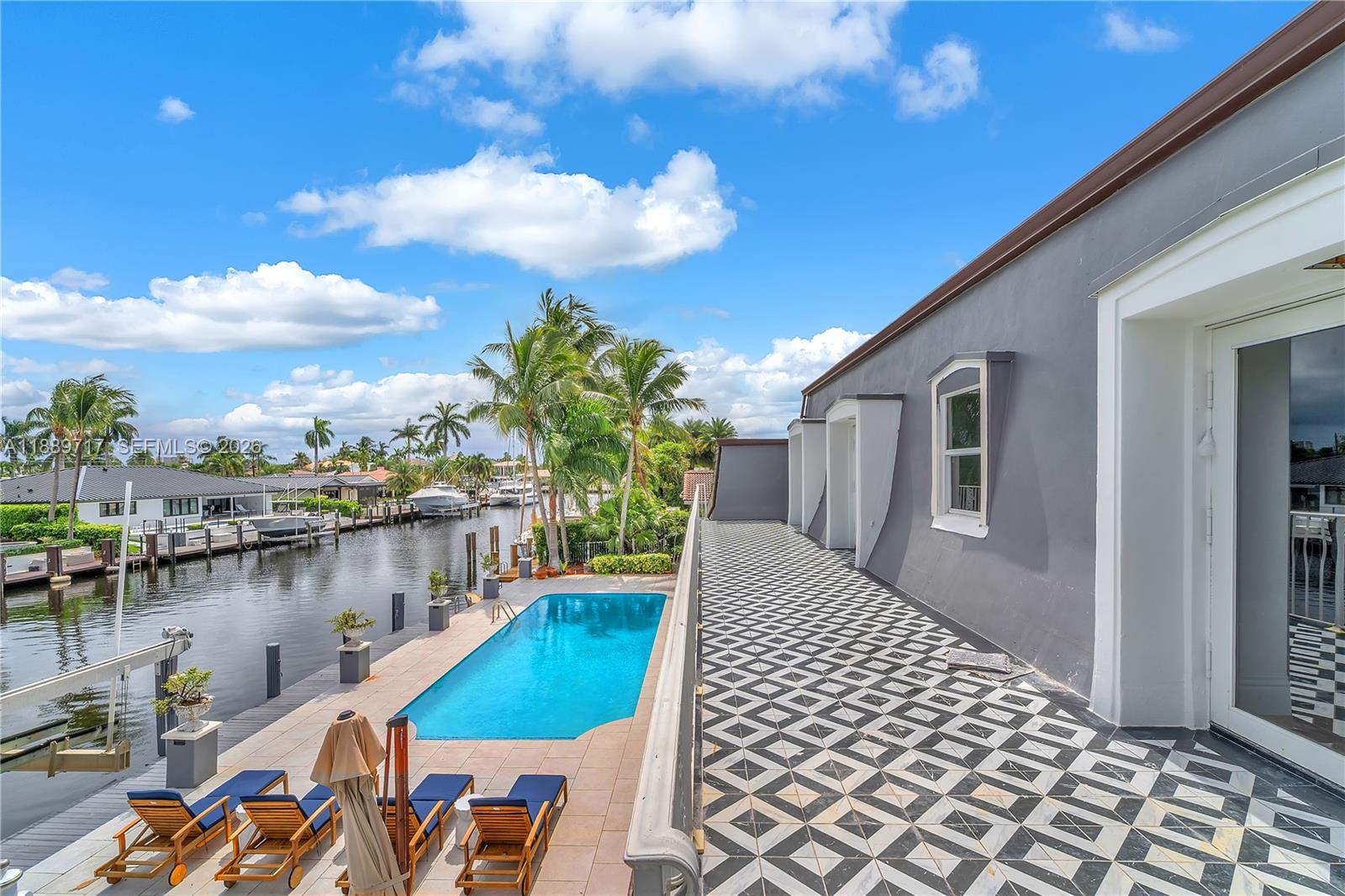 VENETIAN ISLES 3RD SEC - Residential