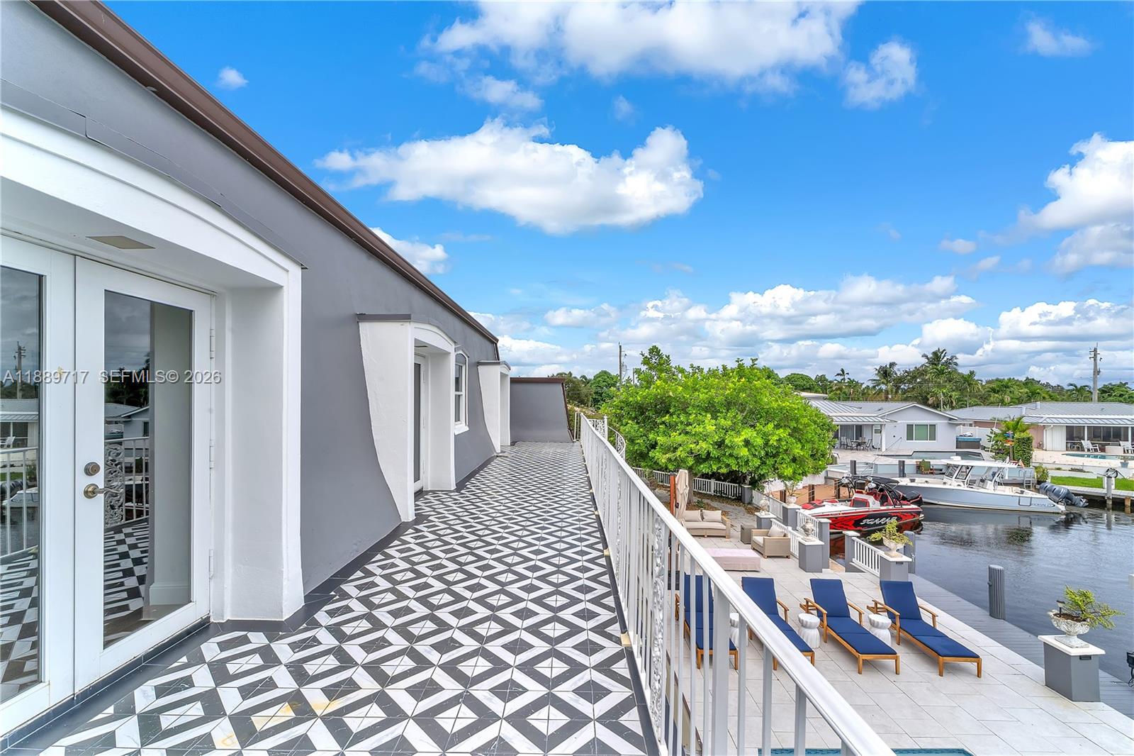 VENETIAN ISLES 3RD SEC - Residential