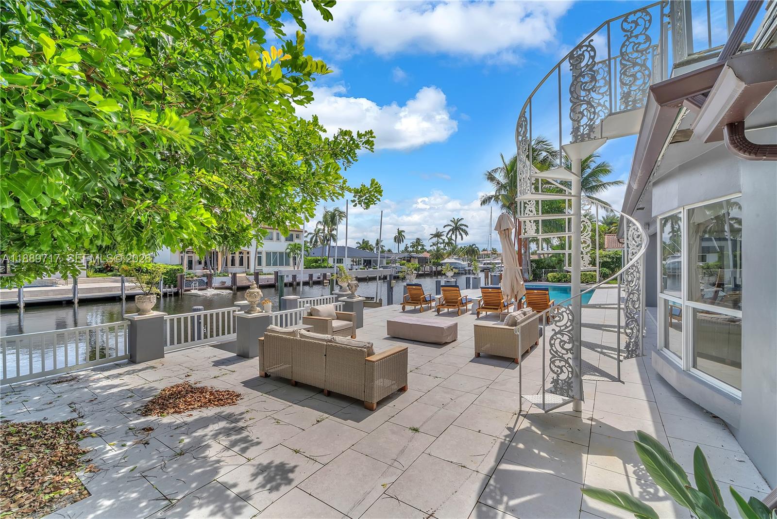 VENETIAN ISLES 3RD SEC - Residential