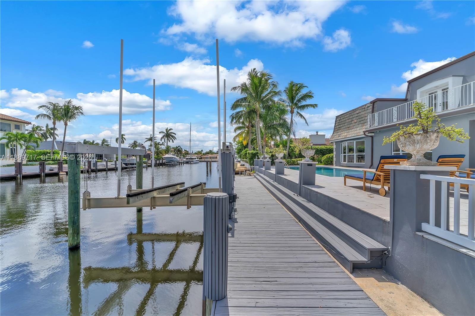 VENETIAN ISLES 3RD SEC - Residential