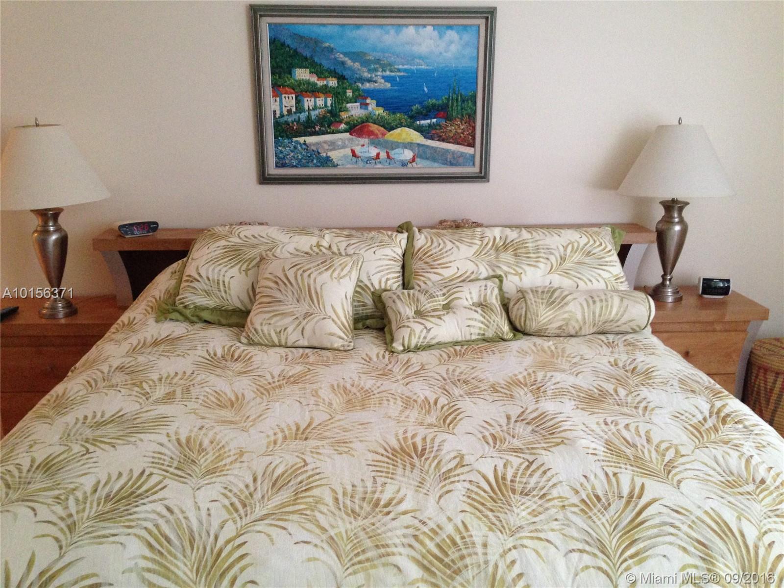 The Decoplage Condo - Residential Lease