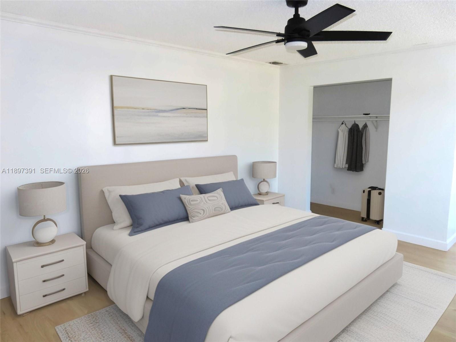 HOLLYWOOD HILLS - Residential