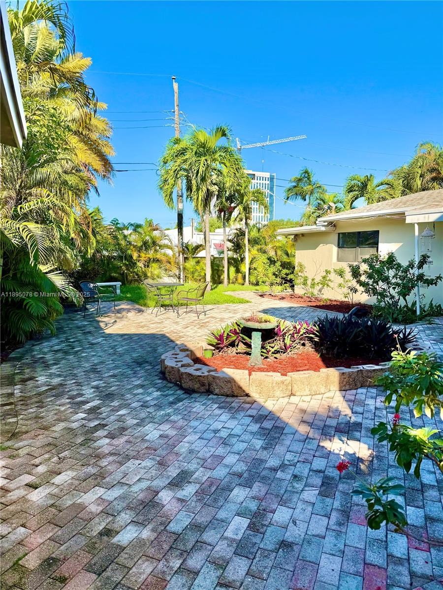 RIO VISTA ISLES - Residential Lease