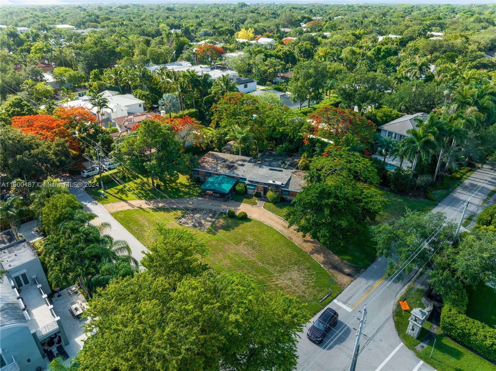 COCOPLUM MANOR - Residential