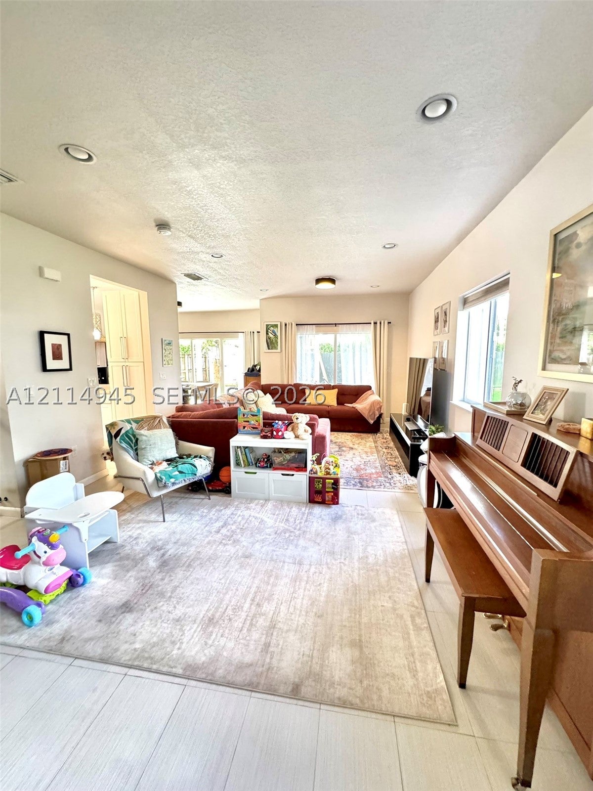 396 NE 33rd Ter