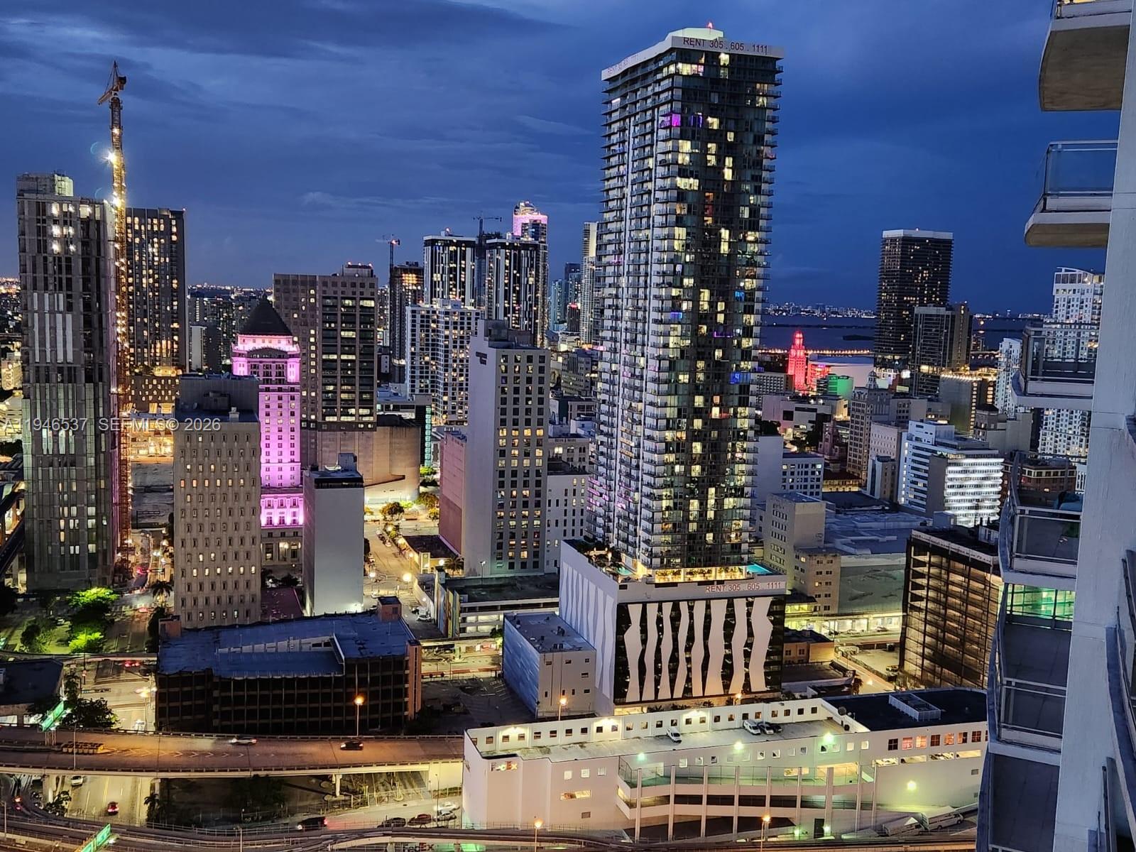 IVY CONDO - Residential