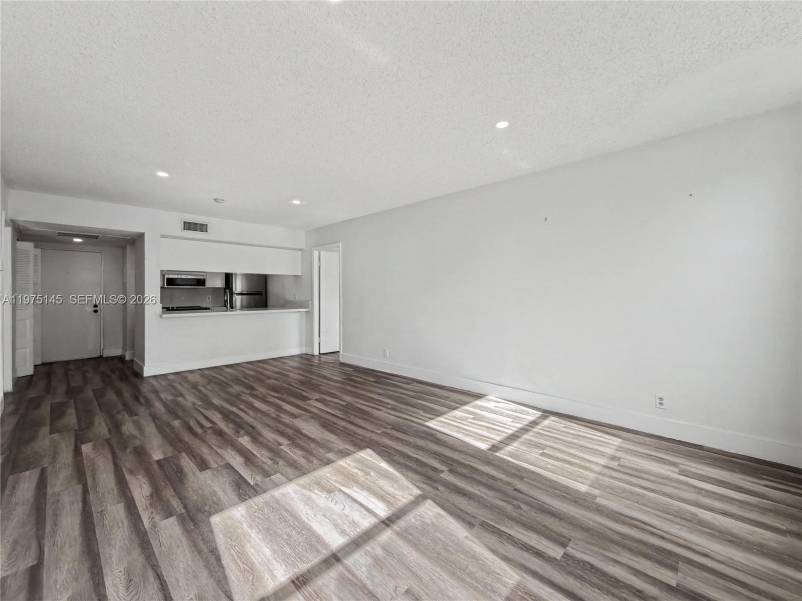 LAS VISTAS AT DORAL CONDO - Residential Lease