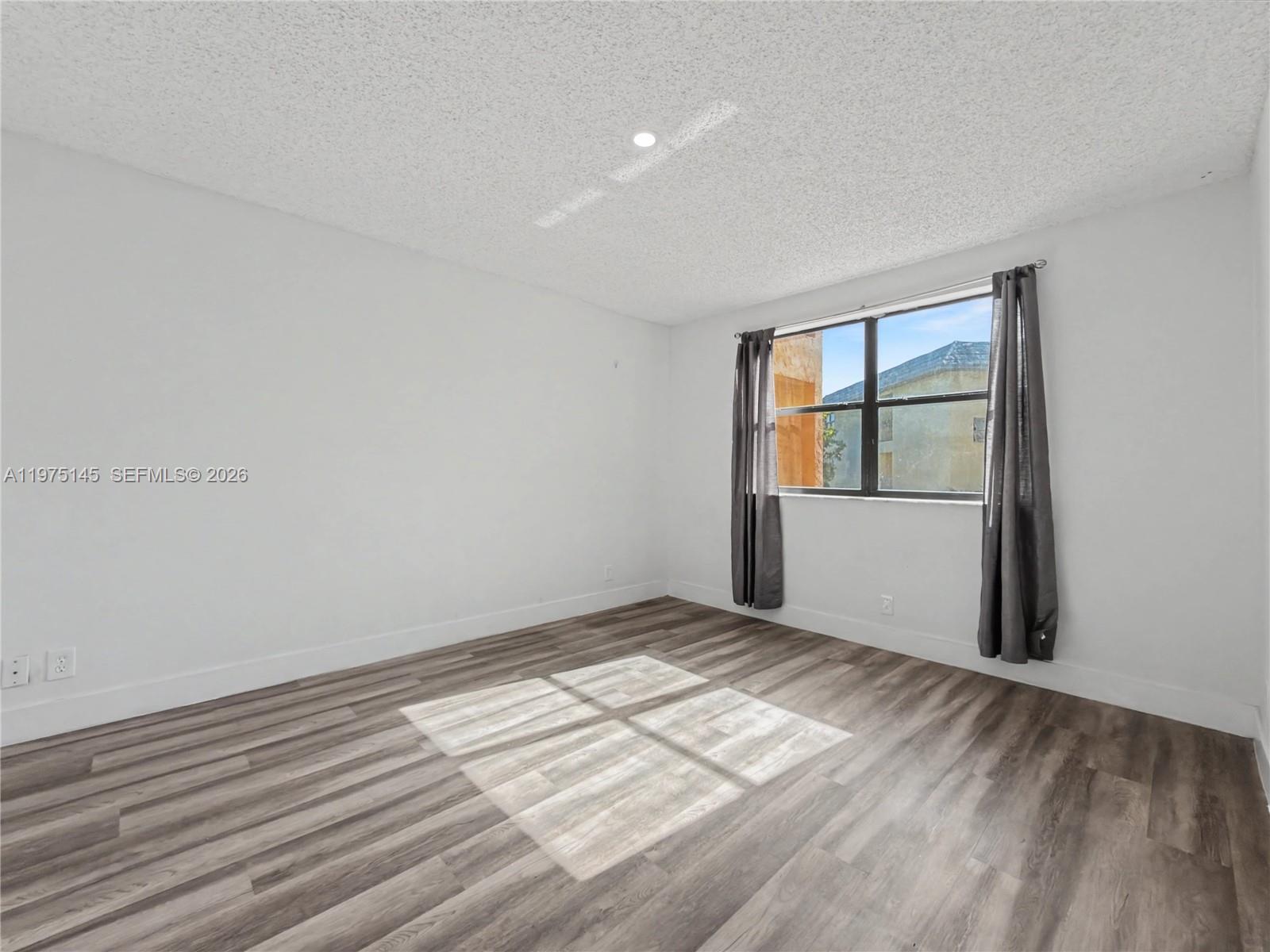 LAS VISTAS AT DORAL CONDO - Residential Lease