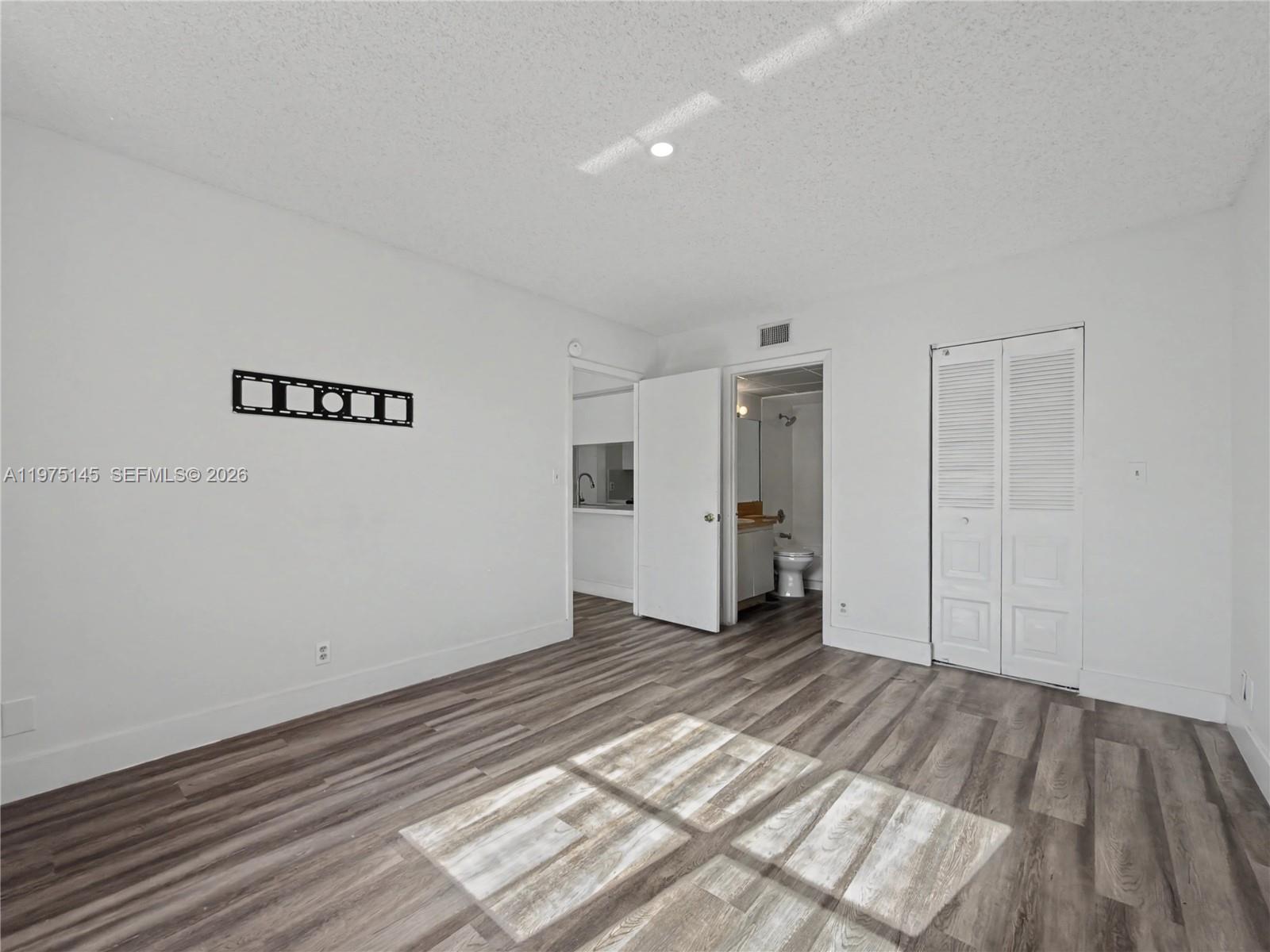 LAS VISTAS AT DORAL CONDO - Residential Lease