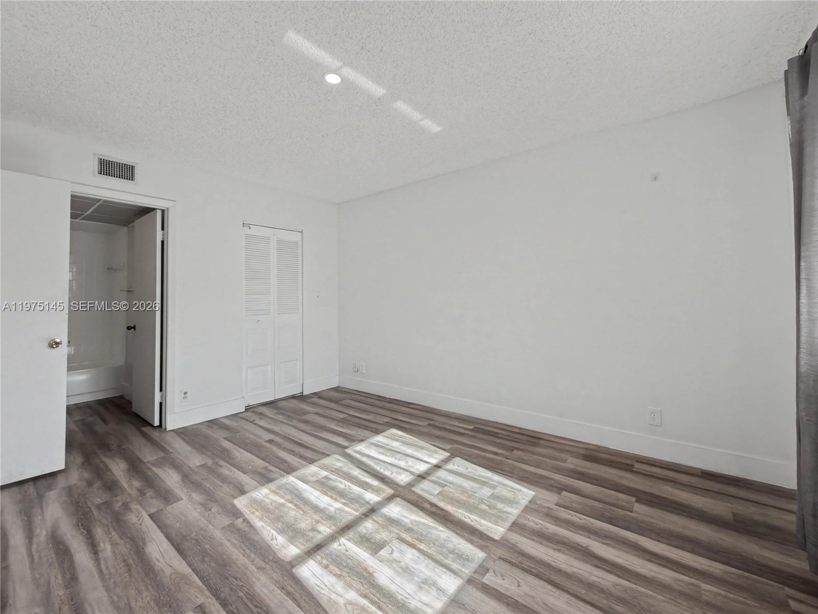 LAS VISTAS AT DORAL CONDO - Residential Lease