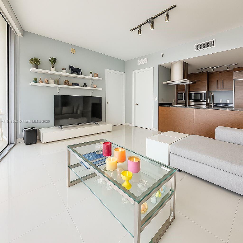 495 Brickell Ave 5104