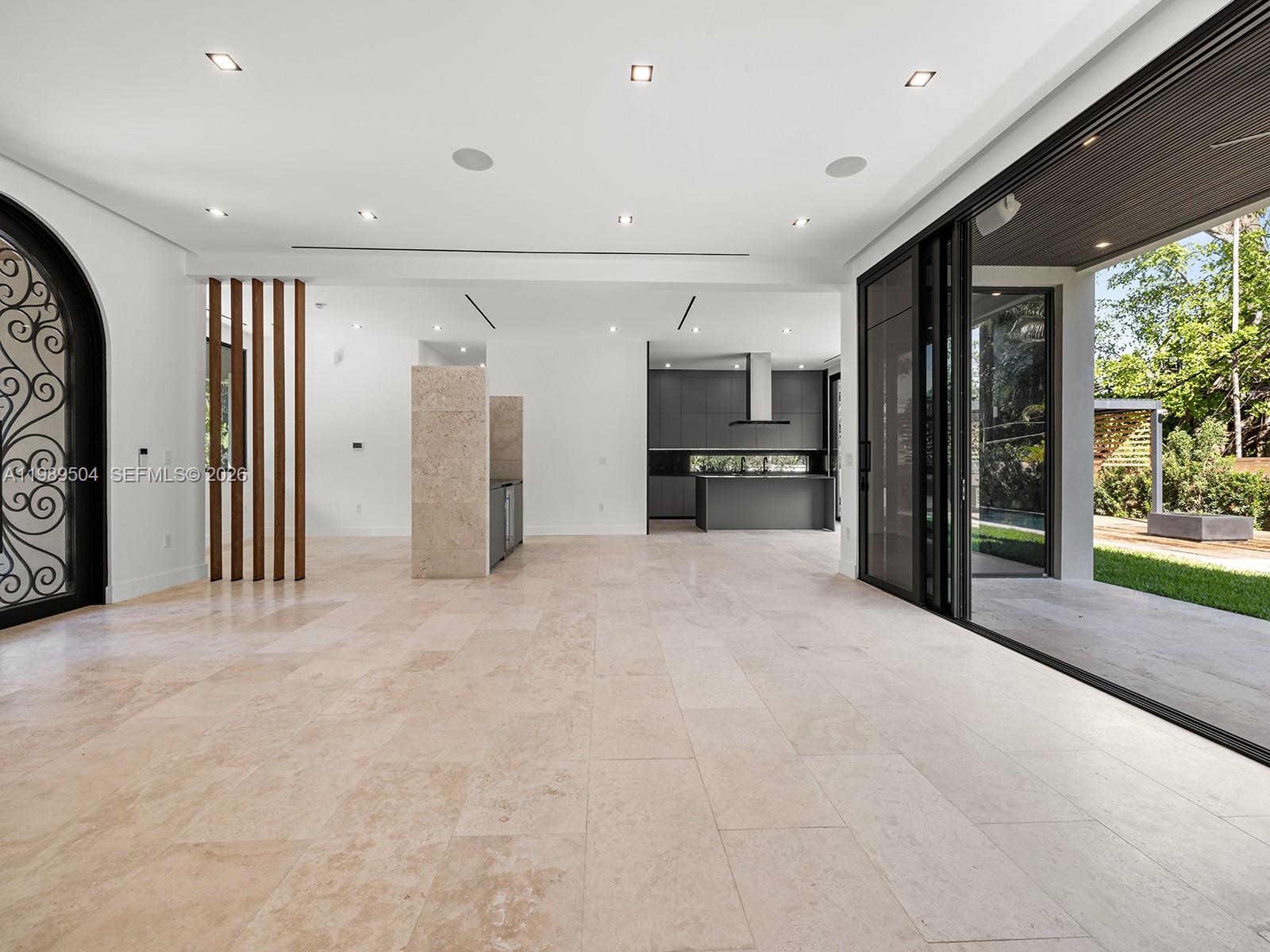 AVOCADO HOMES - Residential