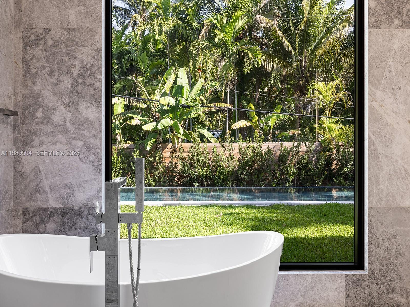 AVOCADO HOMES - Residential