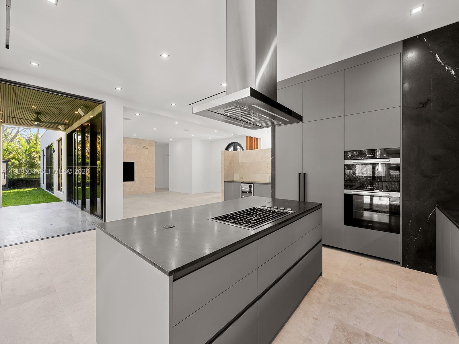 AVOCADO HOMES - Residential