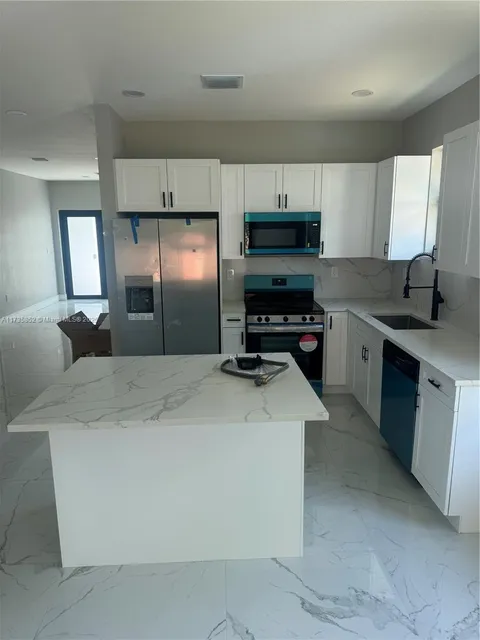 805 NW 22nd Rd, Fort Lauderdale, FL 33311 - MLS#: A11735852