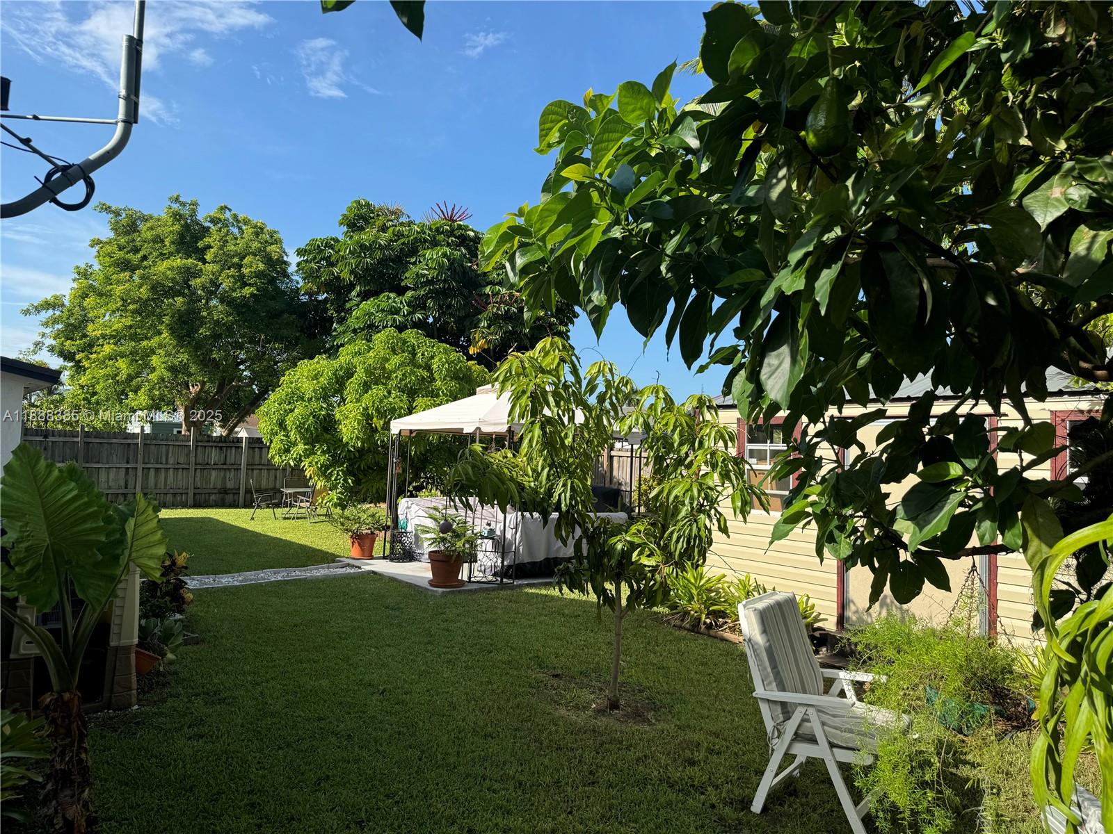 MEADOW WOOD MANOR SEC 3 - Residential