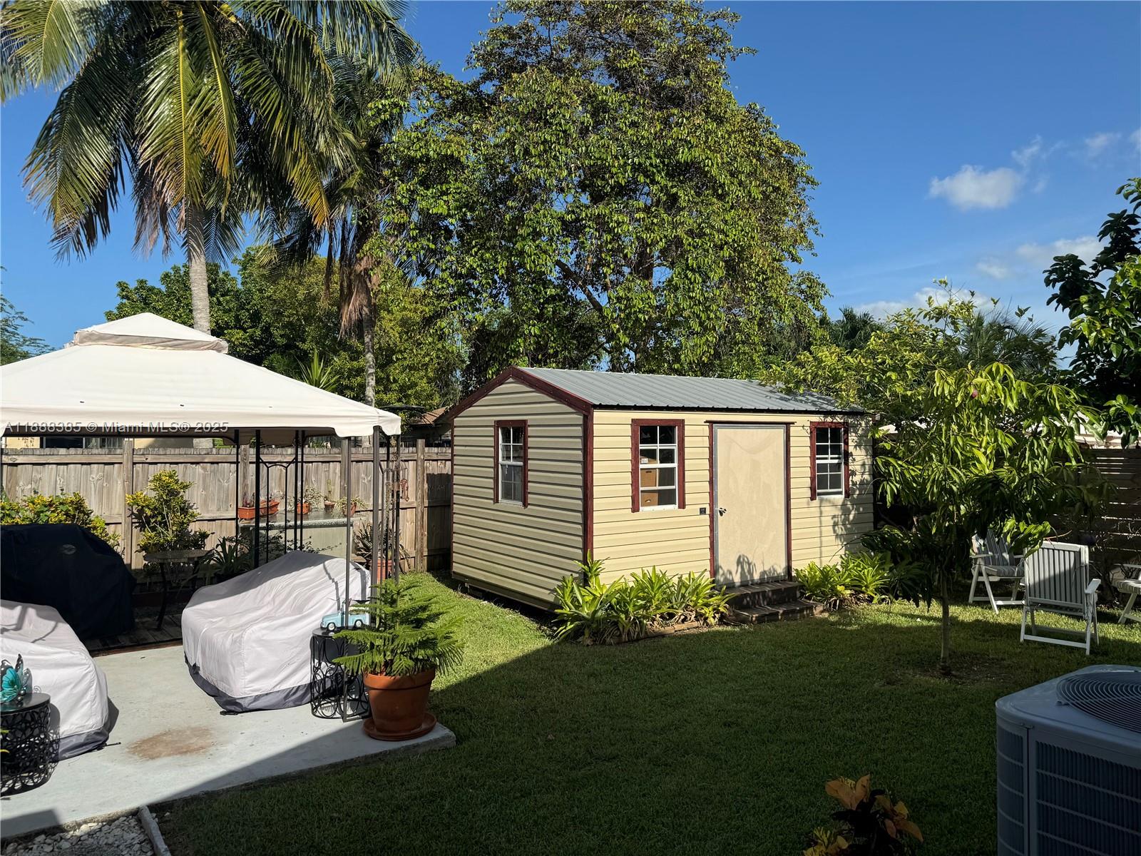 MEADOW WOOD MANOR SEC 3 - Residential