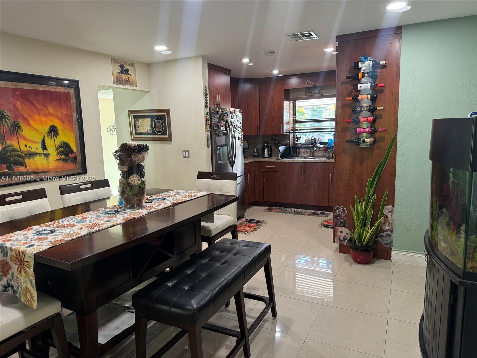 MEADOW WOOD MANOR SEC 3 - Residential