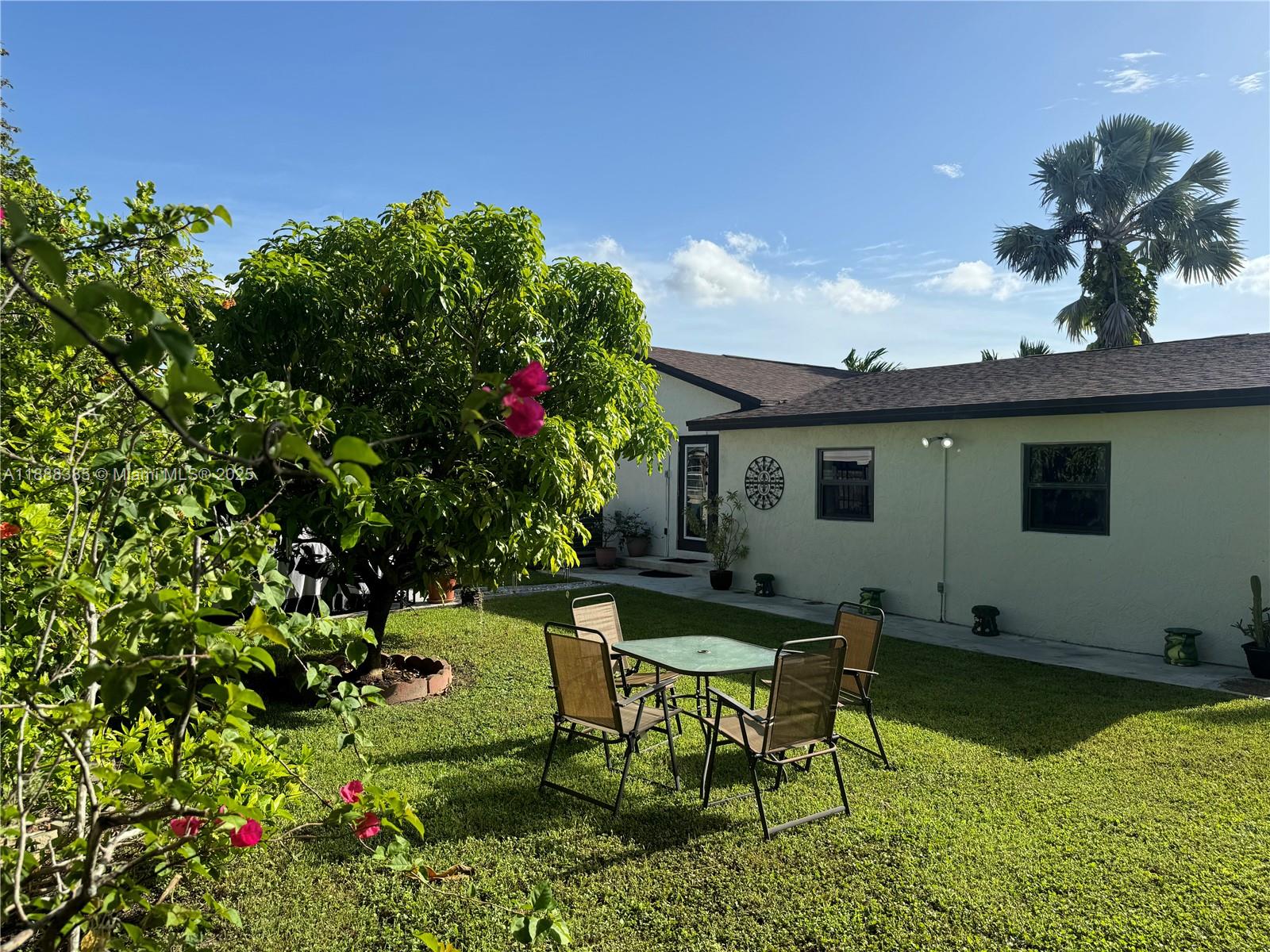 MEADOW WOOD MANOR SEC 3 - Residential