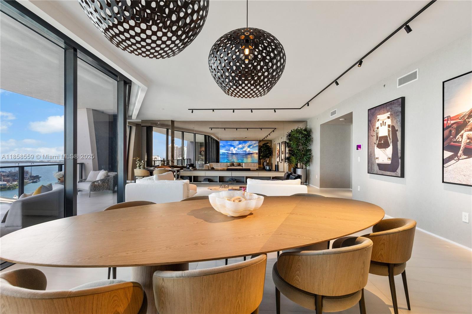 ONE THOUSAND MUSEUM CONDO - Residential