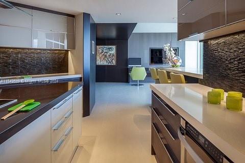 SANTA MARIA CONDO - Residential