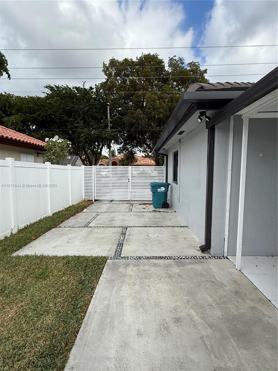 ANDRADE SUB - Residential Lease