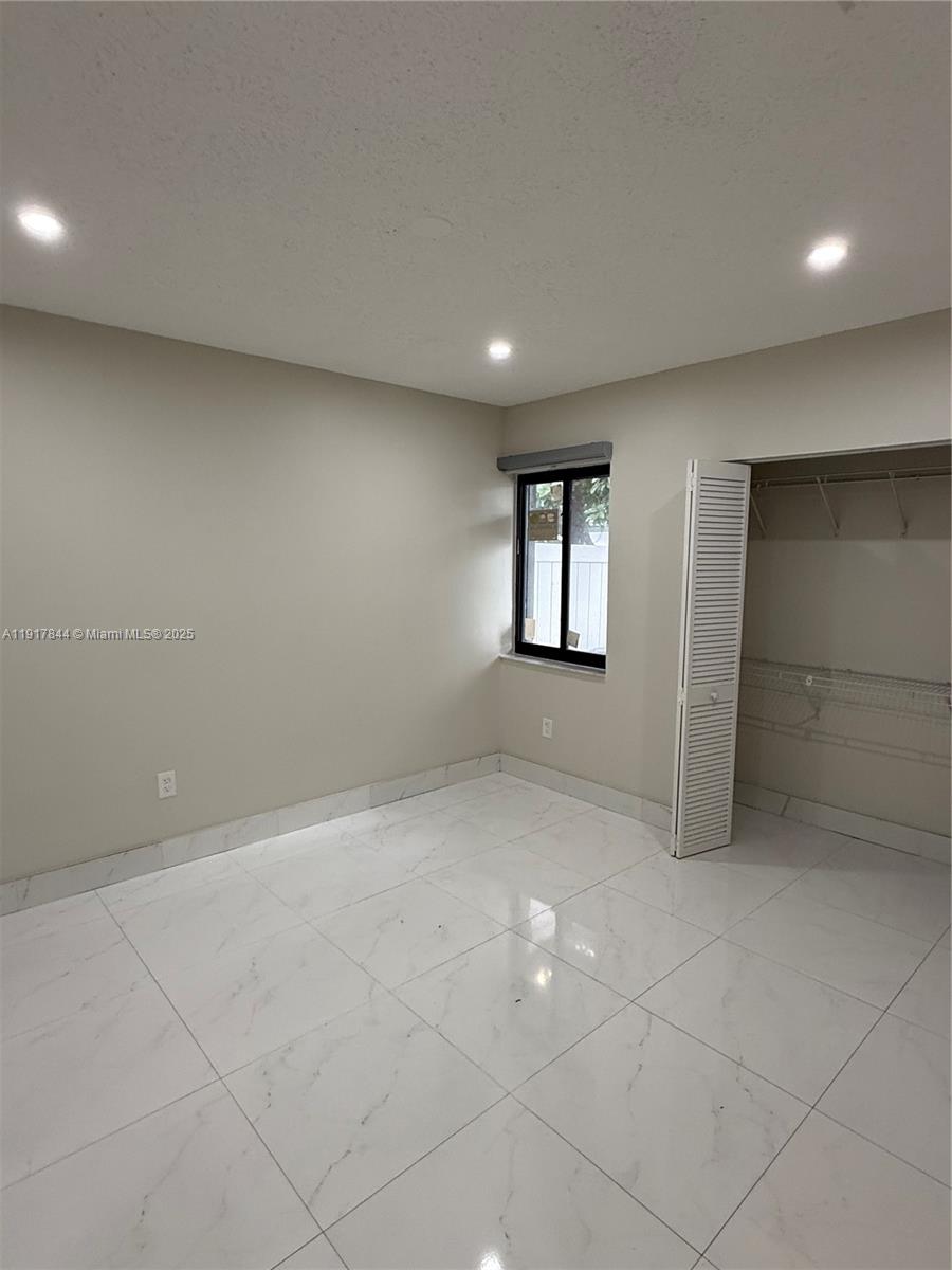 ANDRADE SUB - Residential Lease