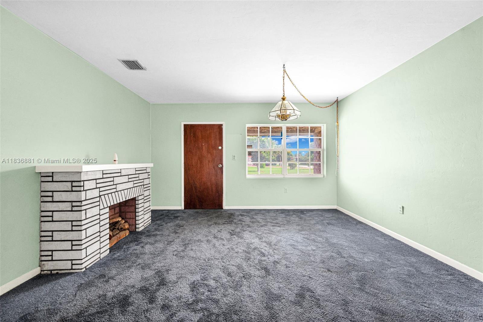 FAIRMONT - Residential