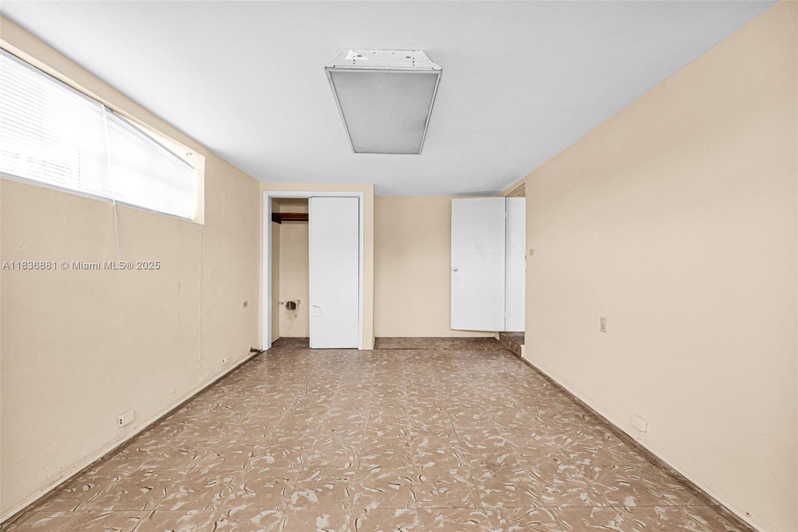 FAIRMONT - Residential