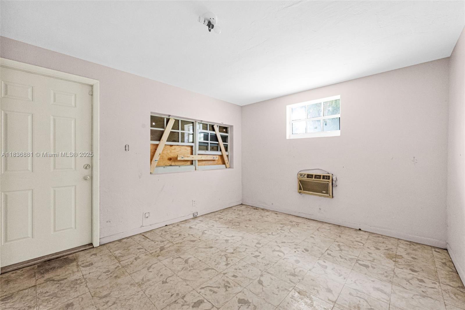 FAIRMONT - Residential