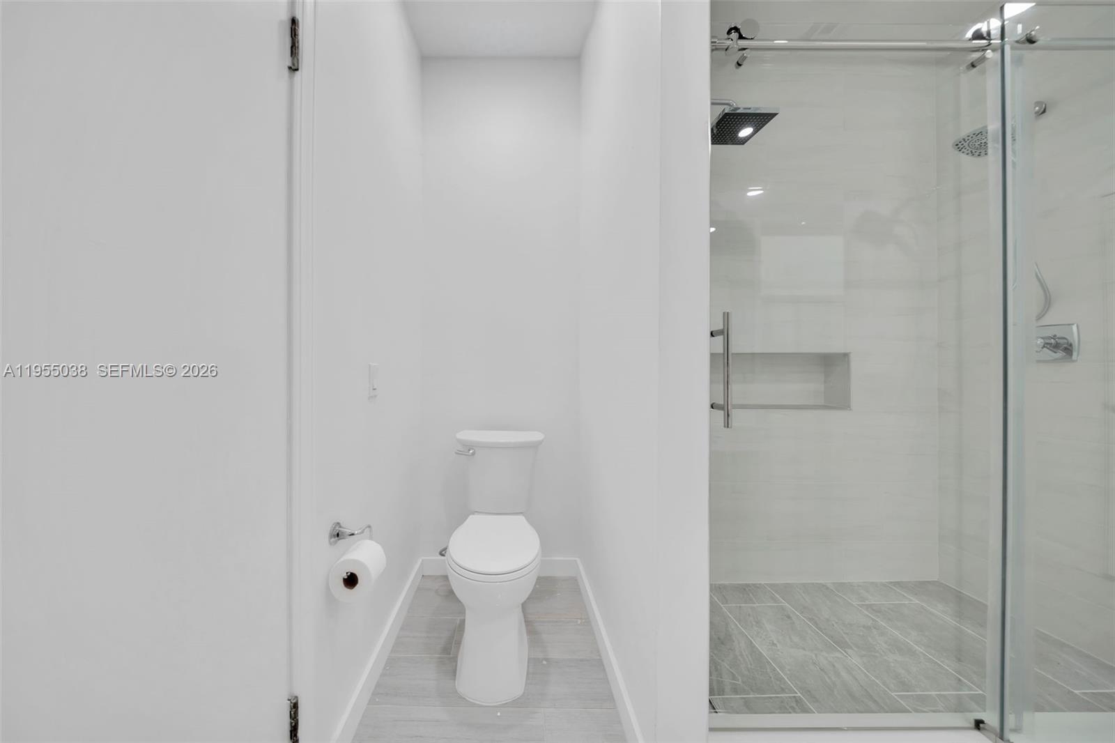 COUNTRY CLUB ESTATES SEC - Residential