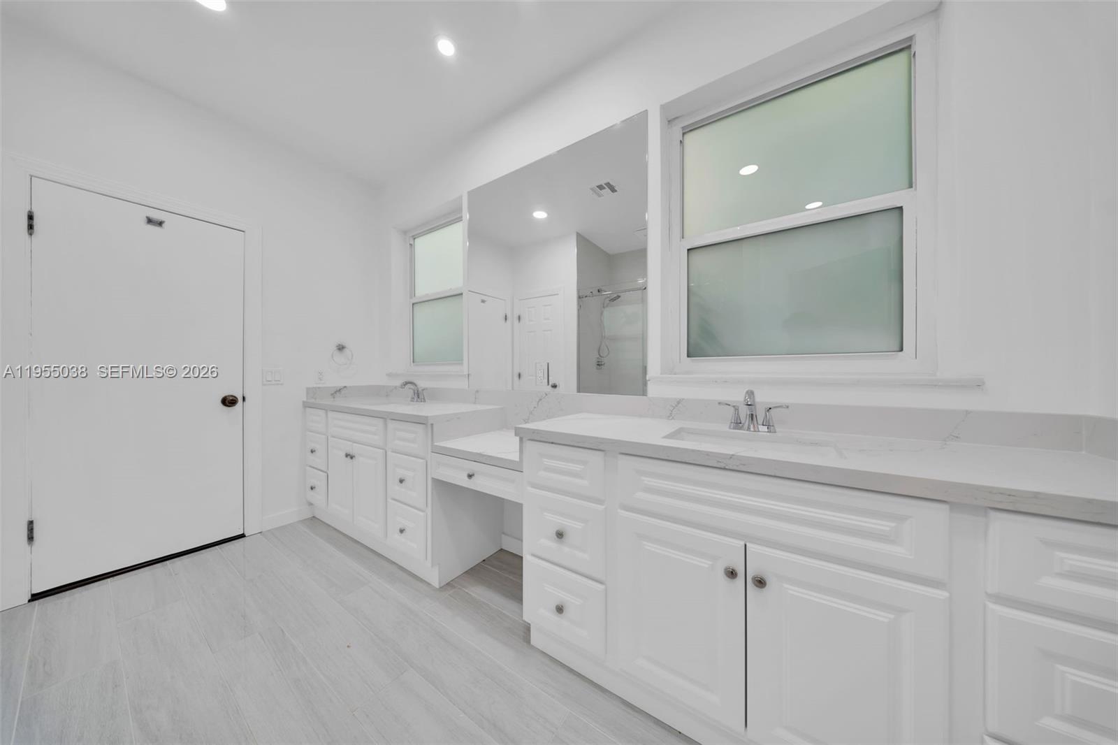 COUNTRY CLUB ESTATES SEC - Residential