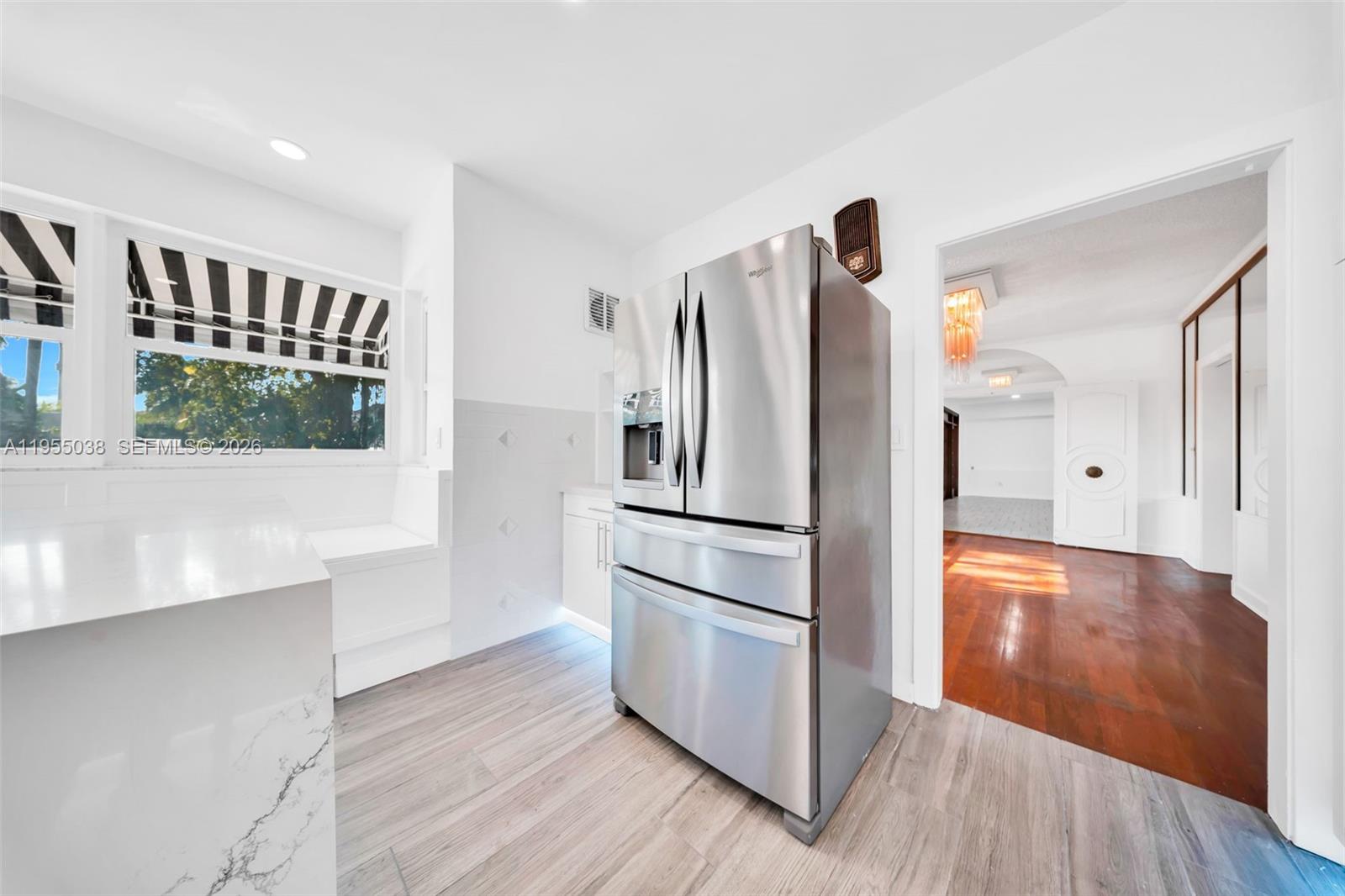 COUNTRY CLUB ESTATES SEC - Residential