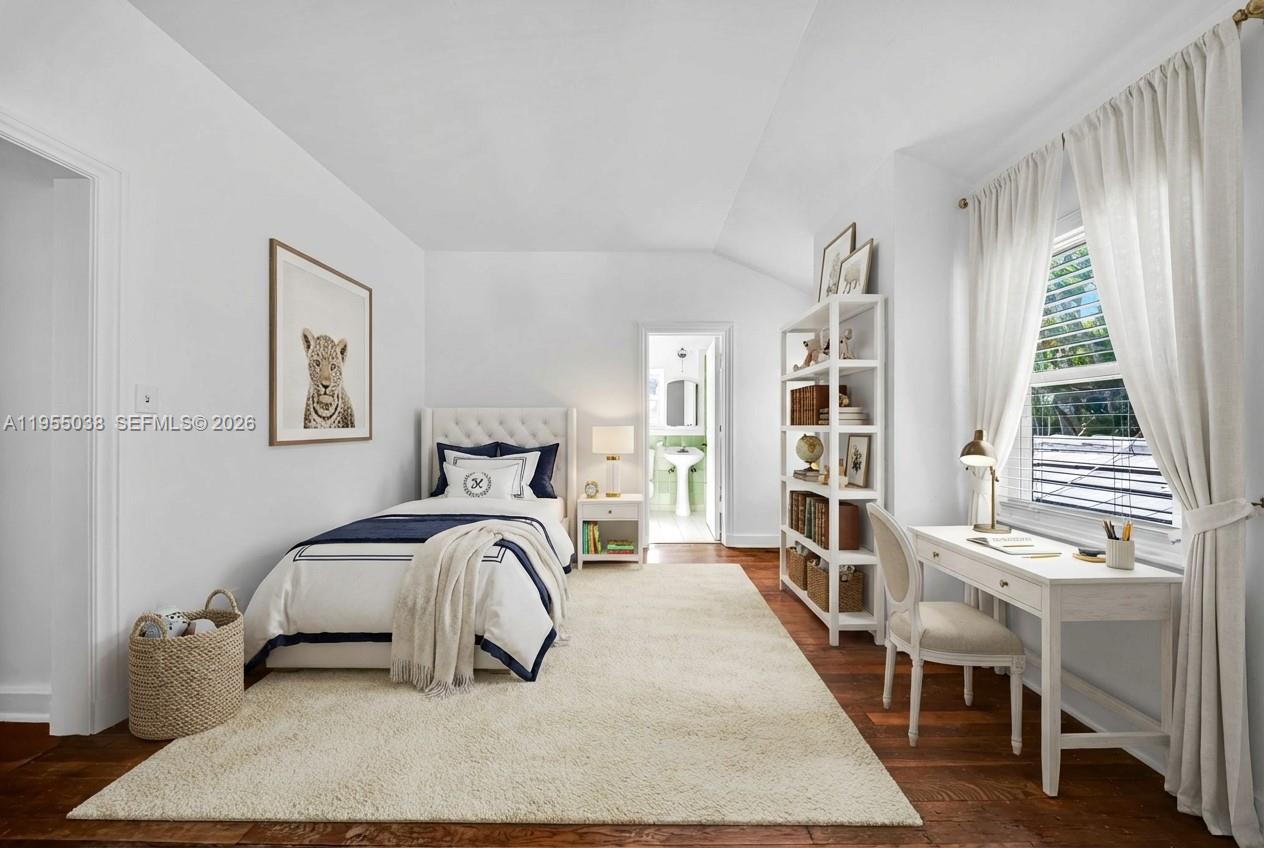 COUNTRY CLUB ESTATES SEC - Residential