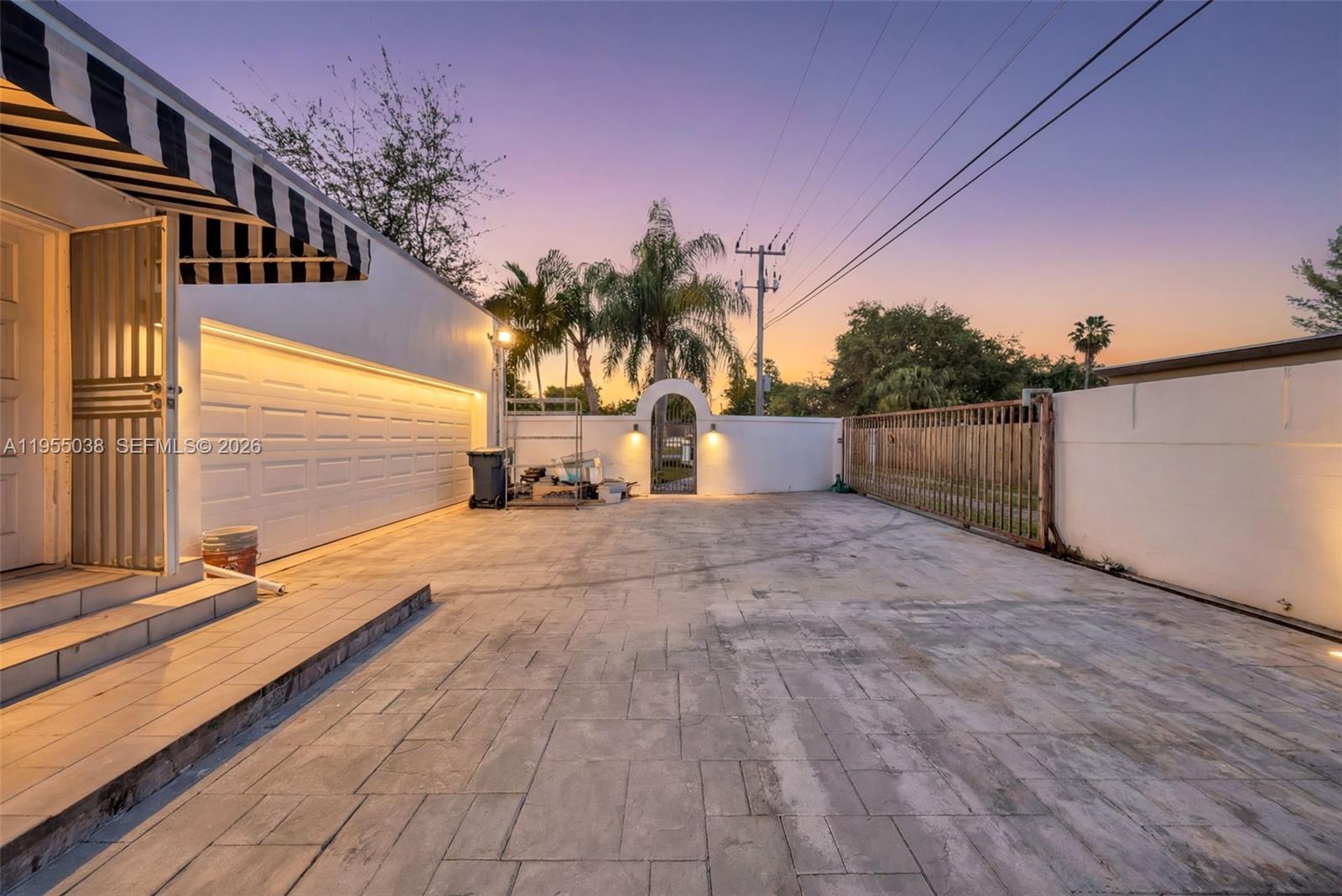 COUNTRY CLUB ESTATES SEC - Residential