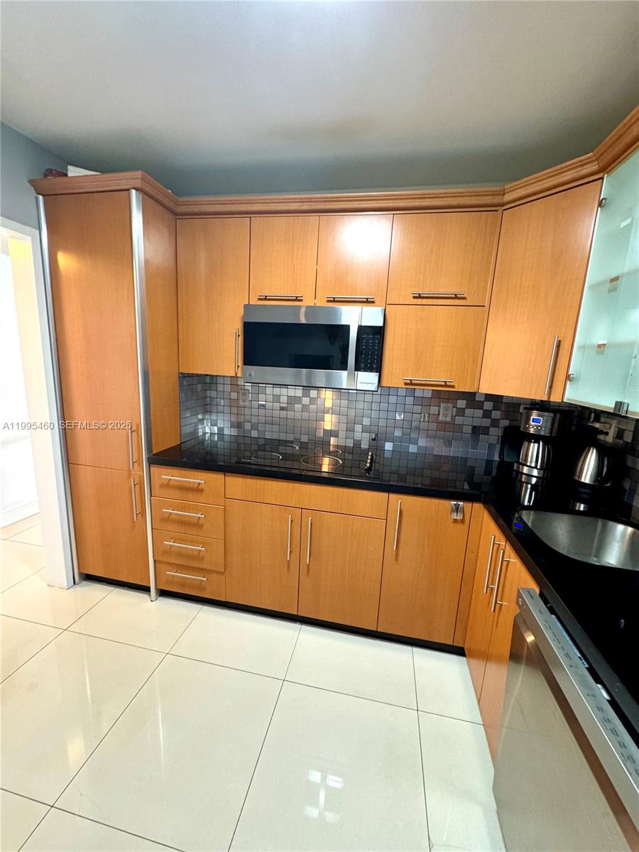 SEA AIR TOWERS CONDO - Residential