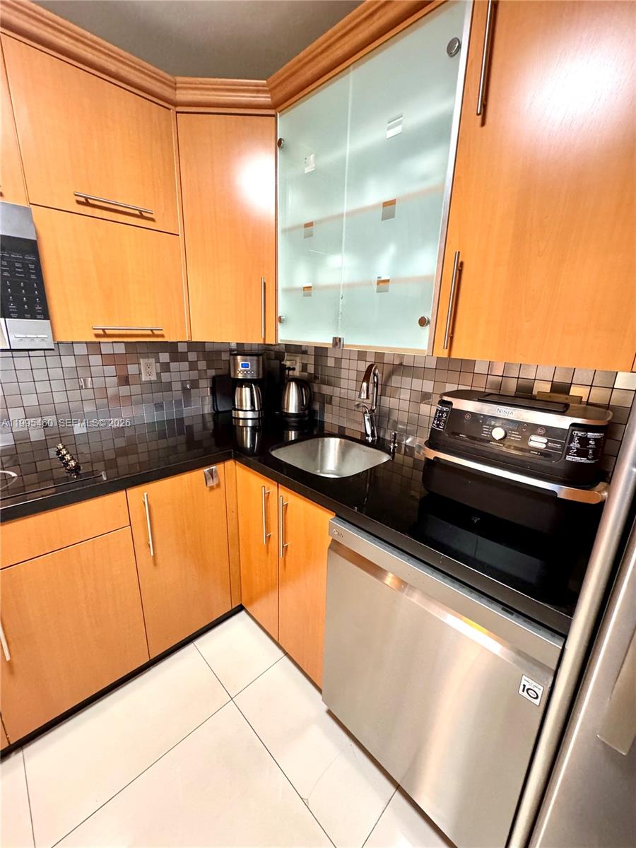 SEA AIR TOWERS CONDO - Residential