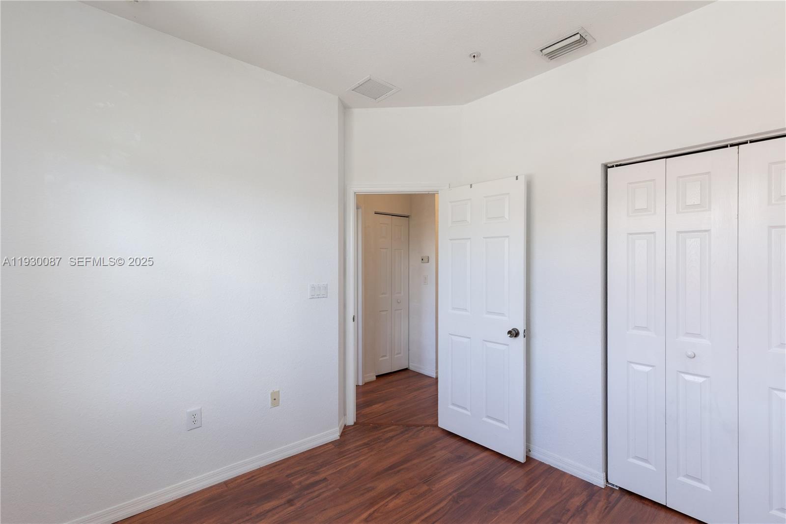 PEMBROKE CAY CONDO - Residential Lease